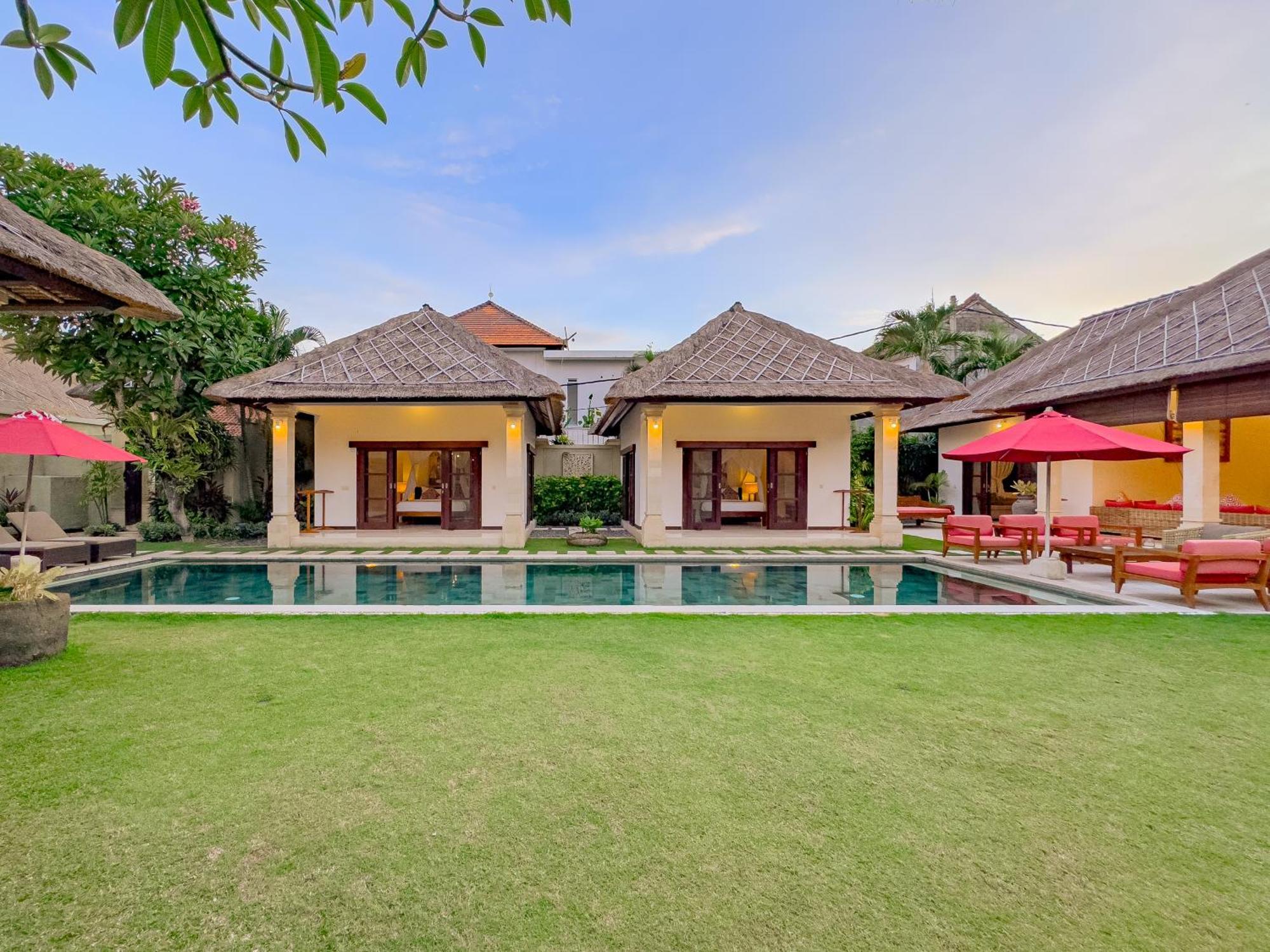 Villa Bugis Drupadi Seminyak الغرفة الصورة
