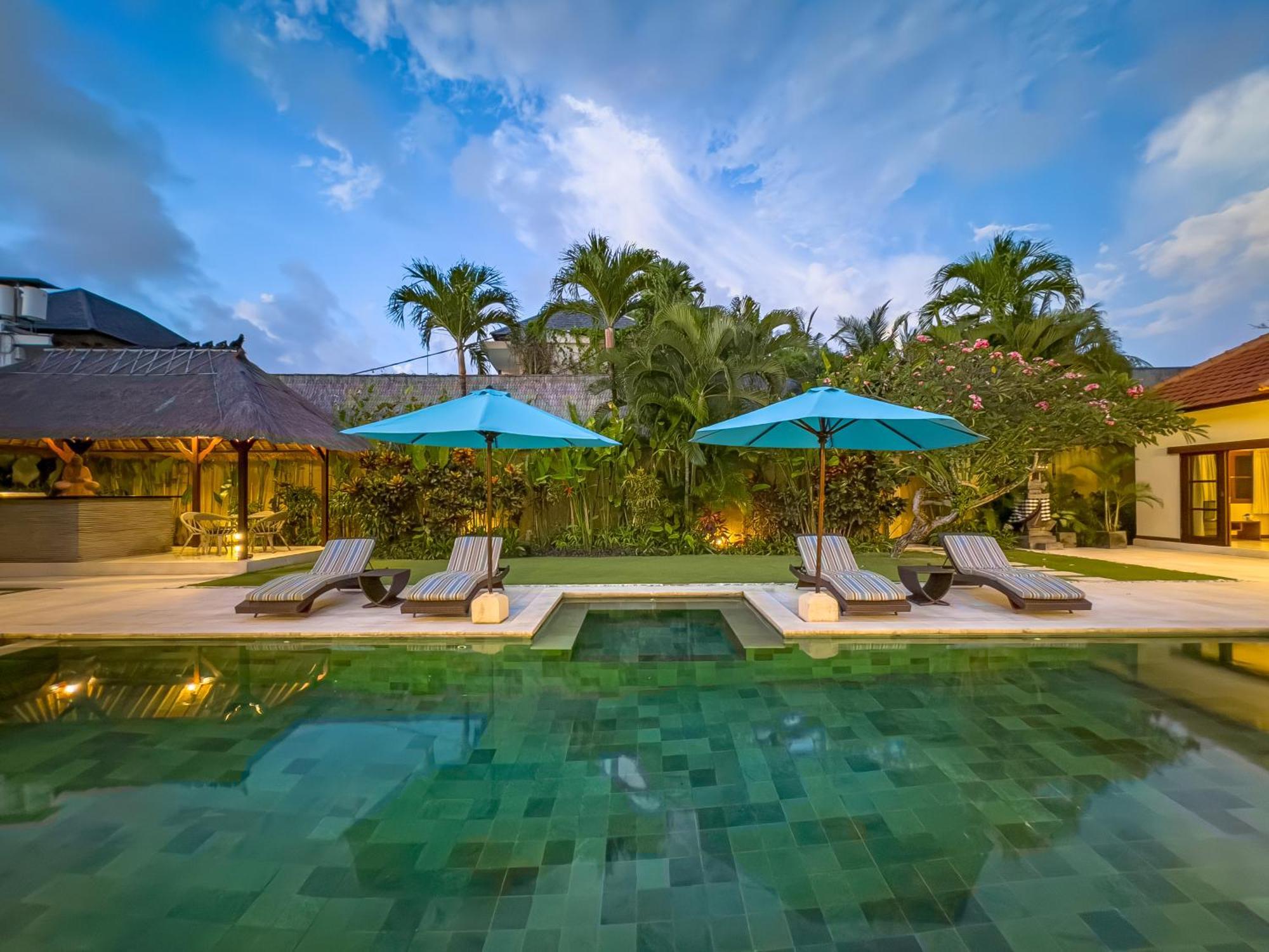 Villa Bugis Drupadi Seminyak الغرفة الصورة